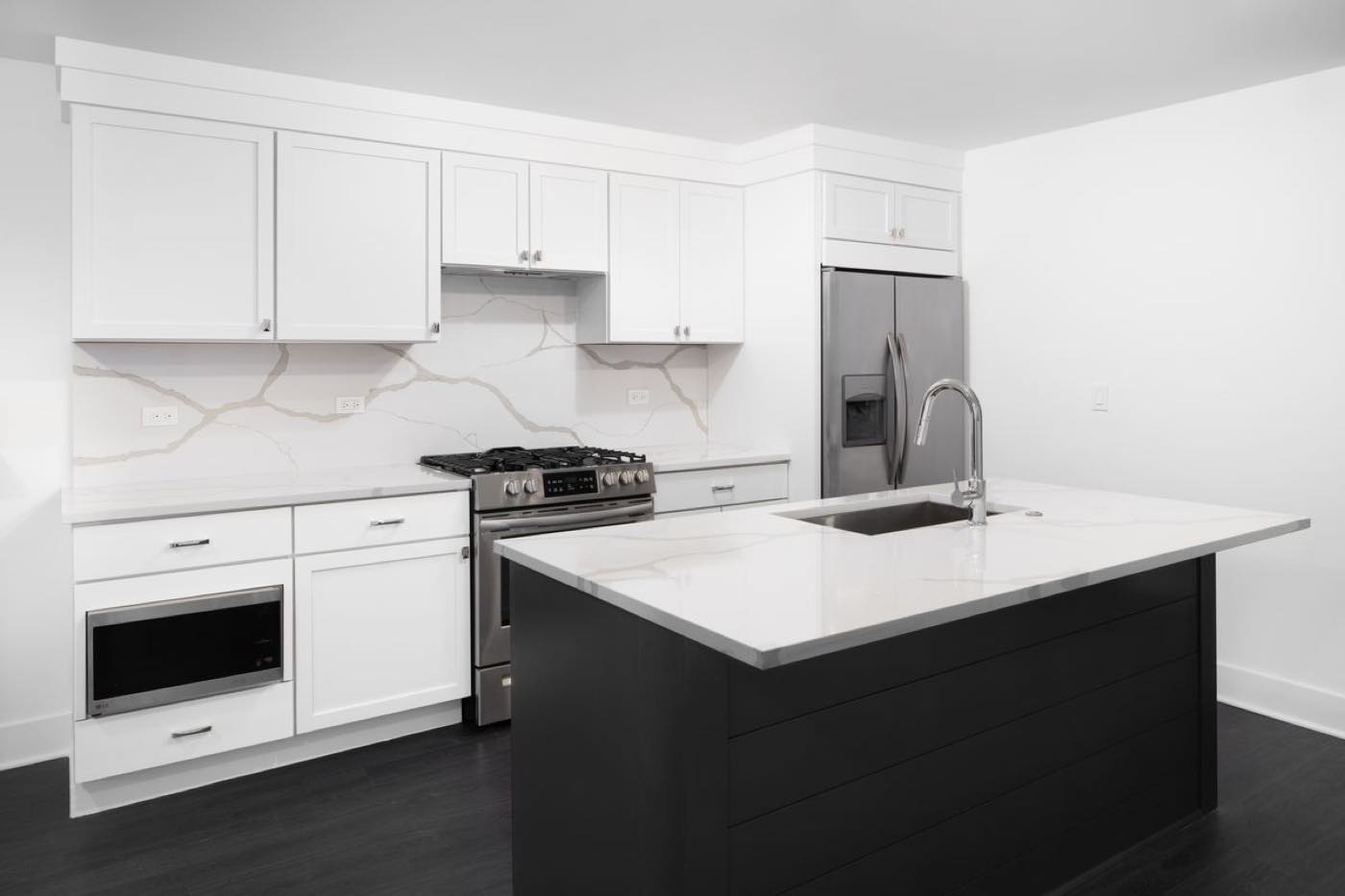 Countertop edge detail by Granite Depot Columbus